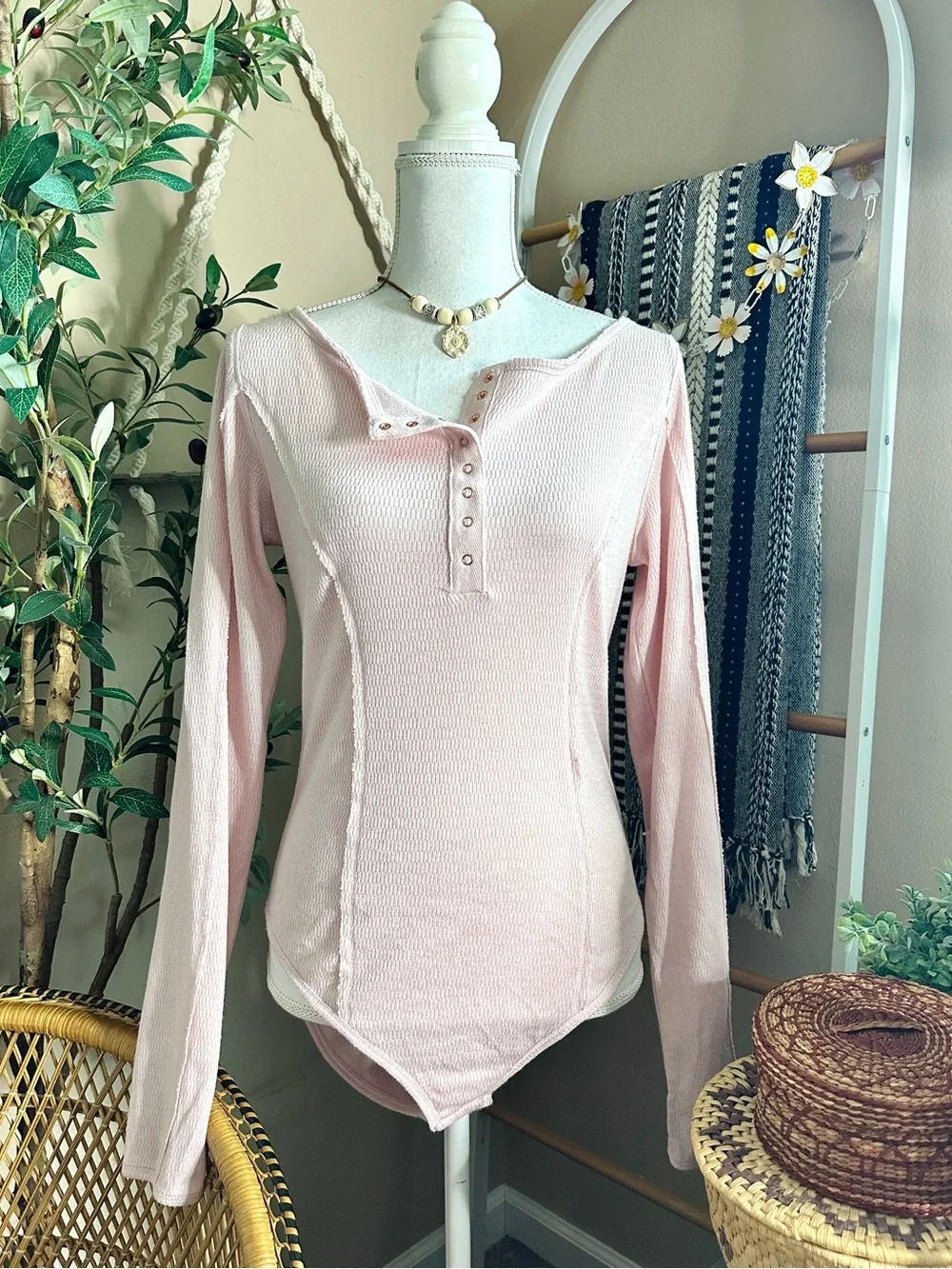 Free People We The Free Sloane Pink Henley Bodysuit NWT Thumbhole Top